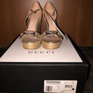 Gucci wedge heel in Carolina Gold leather